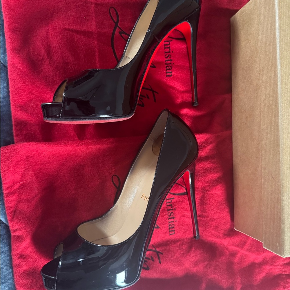 Christian Louboutin Very Prive 120 - black patent 39- EUC - Picture 3 of 8